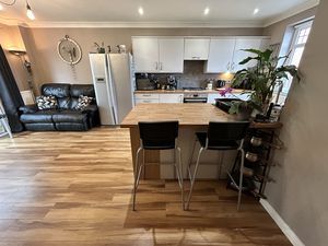 Photo 8- click for photo gallery